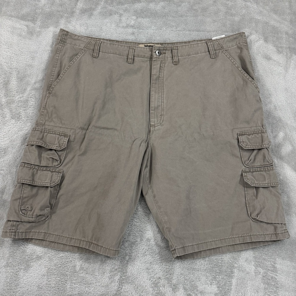 Wrangler Cargo Shorts Mens 44 Beige Brown Utility Hiking Trail 11" Inseam Work